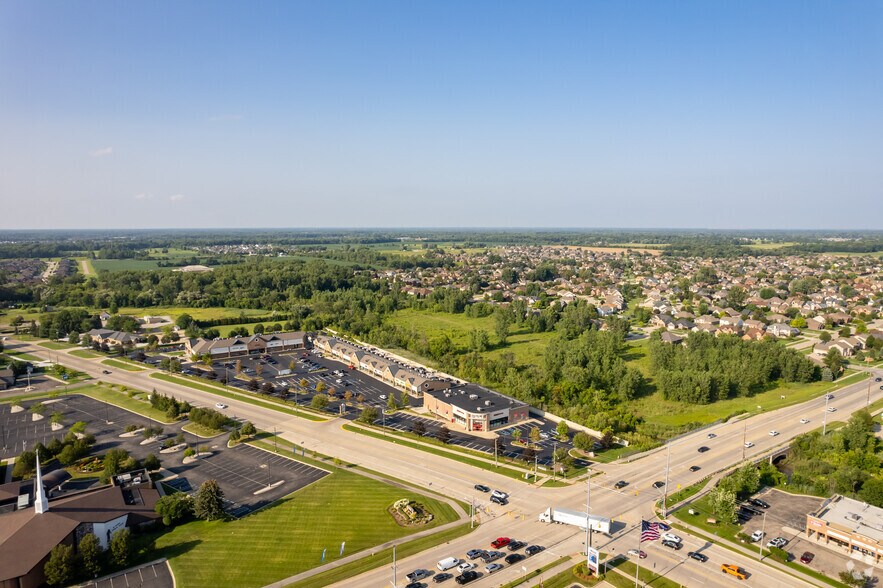 More Photos Of 51000-51336 Romeo Plank Rd, Macomb Township Unknown For Lease