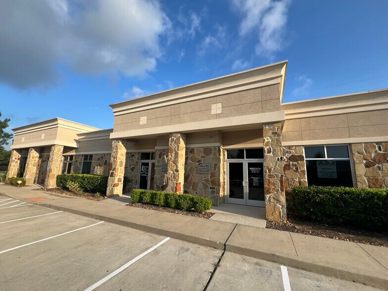 More Photos Of 20008 Champion Forest Dr, Spring Office For Sale