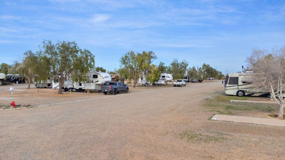 More Photos Of 3707 W Hwy 80, Winterhaven Trailer Camper Park For Sale