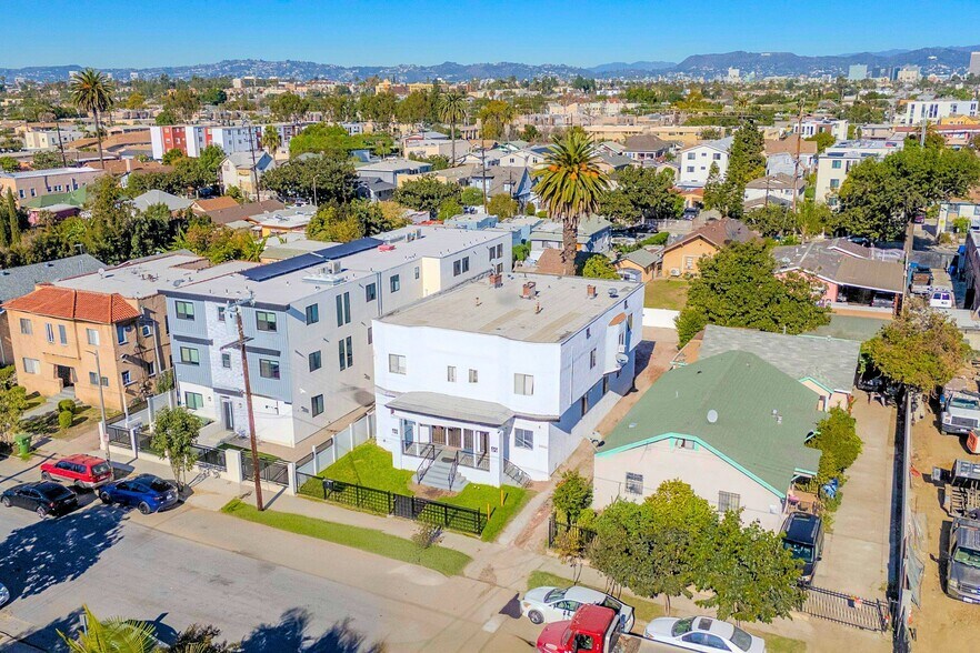 More Photos Of 1416 W 36th St, Los Angeles Apartments For Sale