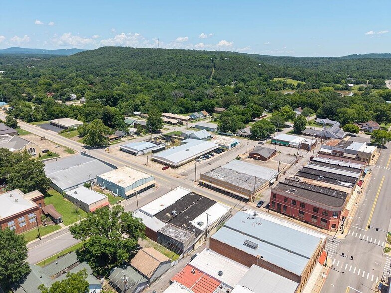 More Photos Of 111 N 3rd St, Ozark General Retail For Sale