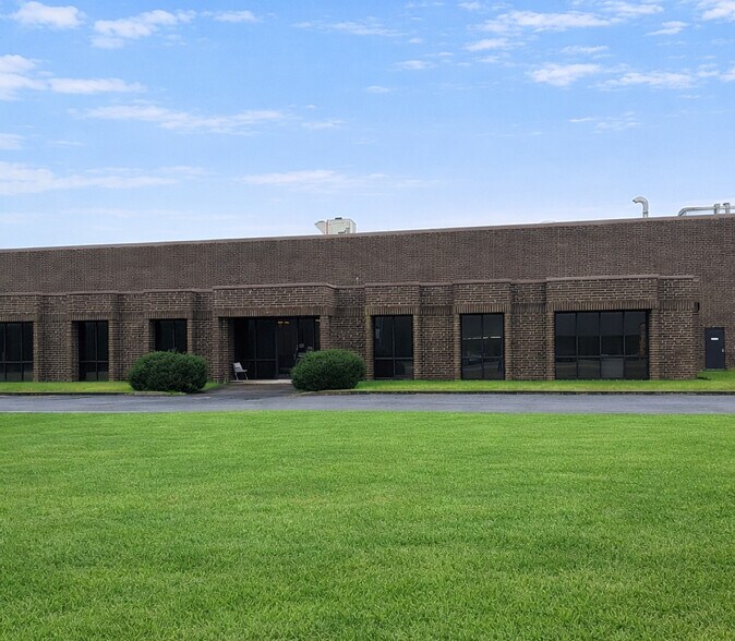 More Photos Of 1901 Main St E, Valdese Manufacturing For Sale