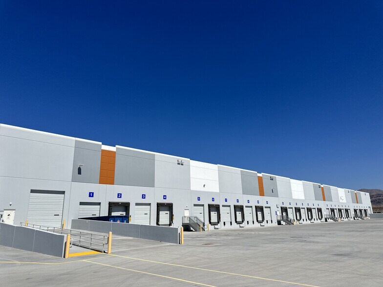 More Photos Of 6714 E North Belt Rd, Las Vegas Distribution For Lease