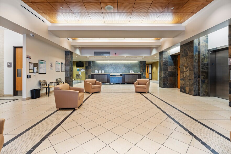 More Photos Of 3003 N 3rd St, Phoenix Medical For Lease