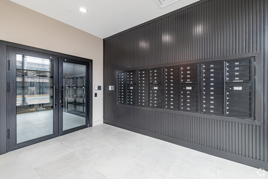 More Photos Of 1 E Main St, Bound Brook Apartments For Lease