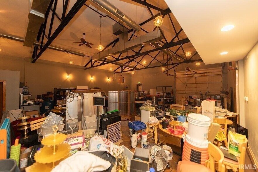 More Photos Of 409 S Walnut St, Bloomington Restaurant For Sale