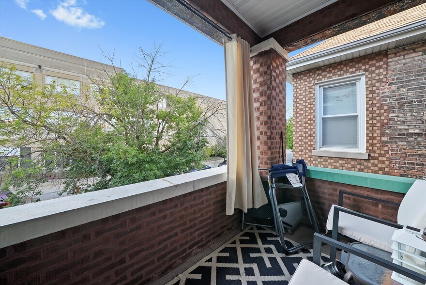 More Photos Of 6933 S Washtenaw Ave, Chicago Multifamily For Sale