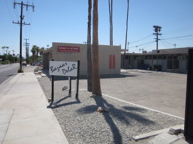 More Photos Of 577 E Sunny Dunes Rd, Palm Springs Storefront Retail Office For Lease