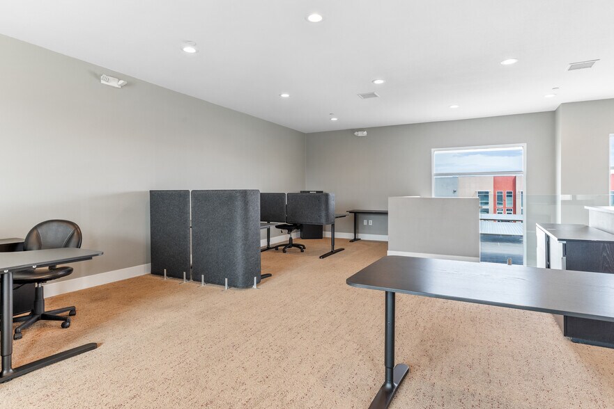 More Photos Of 7336 W Post Rd, Las Vegas Loft Creative Space For Lease
