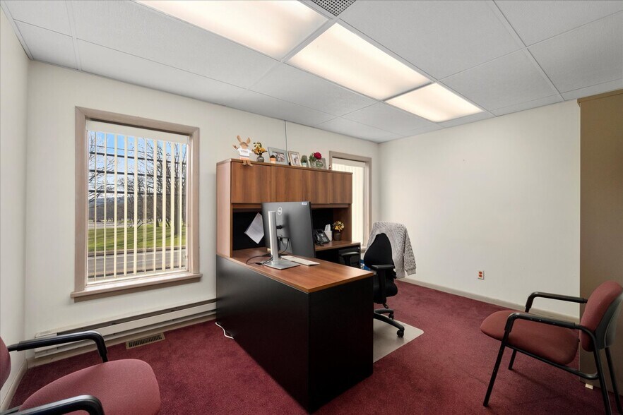 More Photos Of 1660 Champlin Ave, Utica Office Residential For Sale