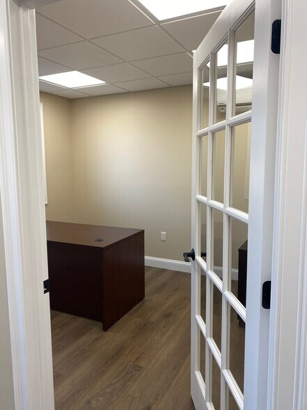 More Photos Of 6 Ricketts Pond Drive, Carver Light Distribution For Lease