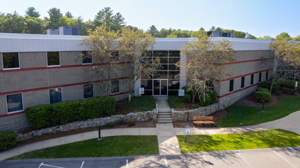 More Photos Of 100 Weymouth St, Rockland Warehouse For Lease