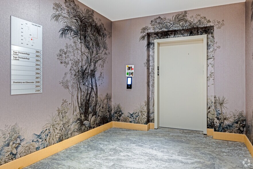 More Photos Of 591 Yonge St, Toronto Apartments For Lease