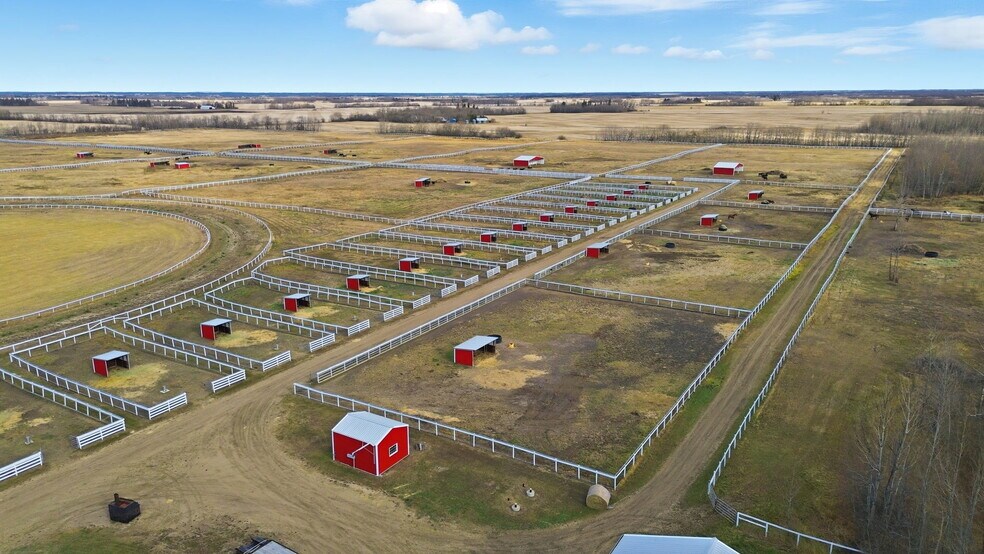 More Photos Of 58117 Range 211 Rd, Redwater Specialty For Sale