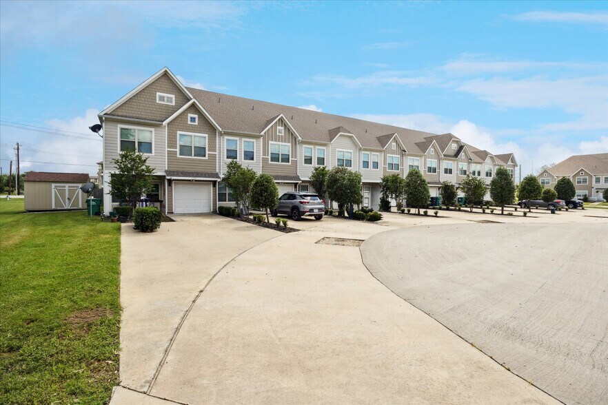 More Photos Of 101 Springtree St, Denton Apartments For Sale