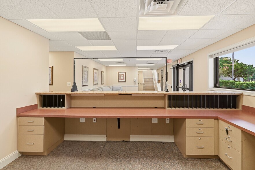 More Photos Of 9 San Bartola Dr, Saint Augustine Medical For Sale