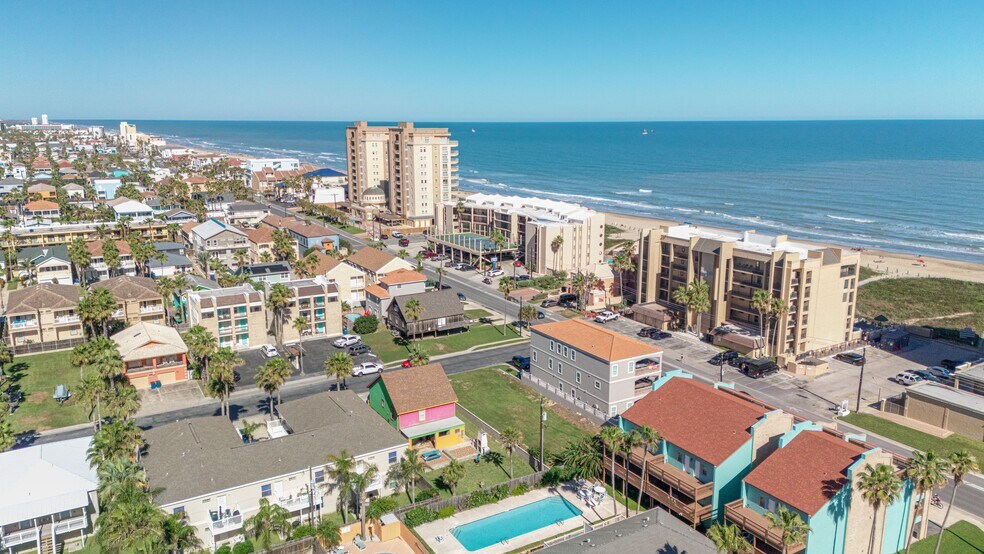 More Photos Of 129 E Esperanza St, South Padre Island Apartments For Sale