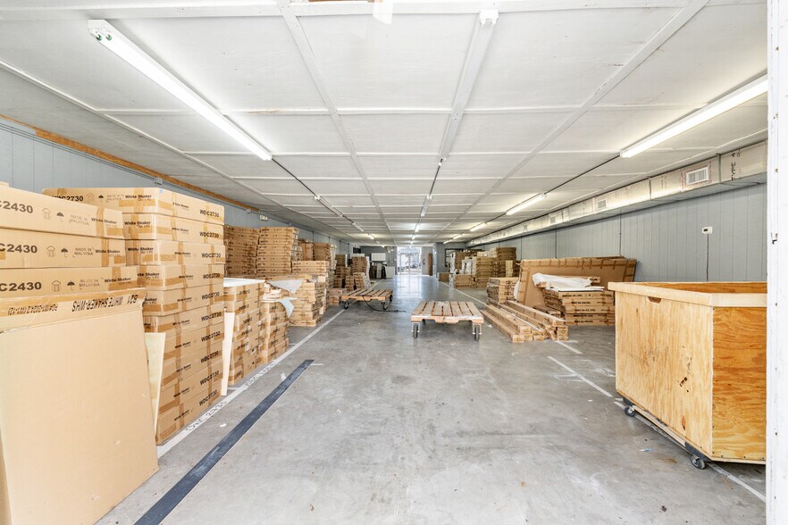 More Photos Of 818 N Magnolia Ave, Ocala Warehouse For Sale