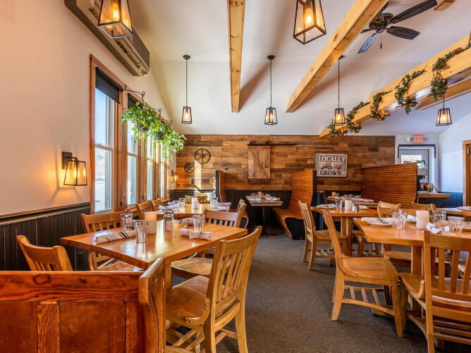 More Photos Of 3621 Vt-103, Mount Holly Restaurant For Sale