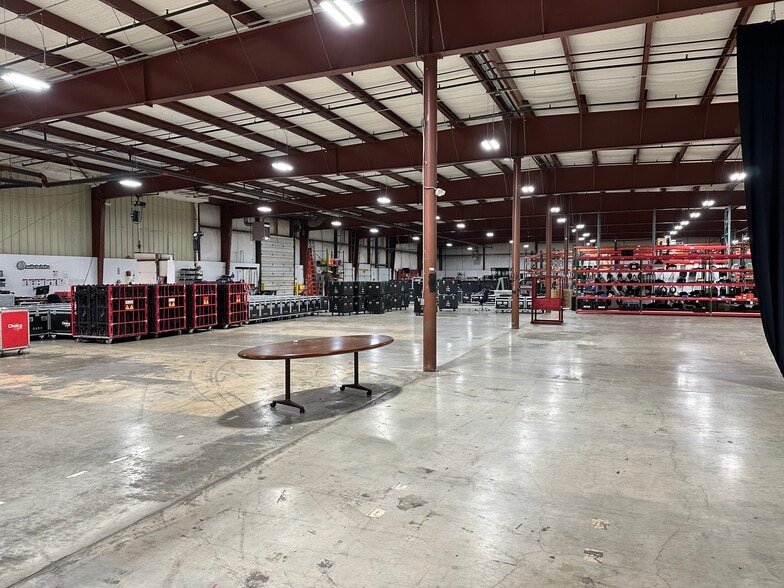 More Photos Of 30 Wright Ave, Lititz Warehouse For Lease