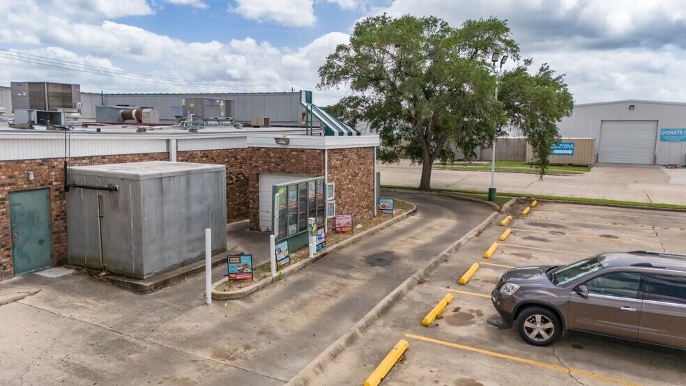 More Photos Of 4201 N Navarro St, Victoria Fast Food For Sale