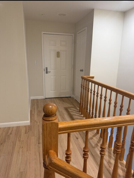 More Photos Of 11882 Metropolitan Ave, Kew Gardens Apartments For Lease
