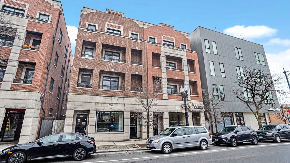 Primary Photo Of 2249 W Irving Park Rd, Chicago Apartments For Sale