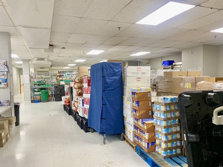 More Photos Of 76 Broadway, Newport Apartments For Lease