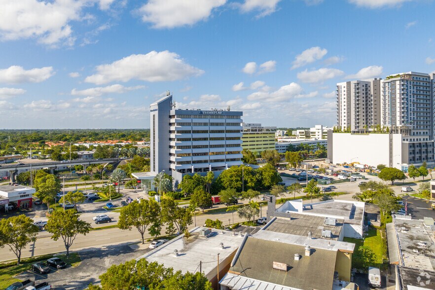 More Photos Of 9700 S Dixie Hwy, Miami Office For Lease