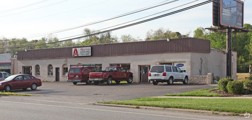 More Photos Of 8185 Beechmont Ave, Cincinnati Warehouse For Sale