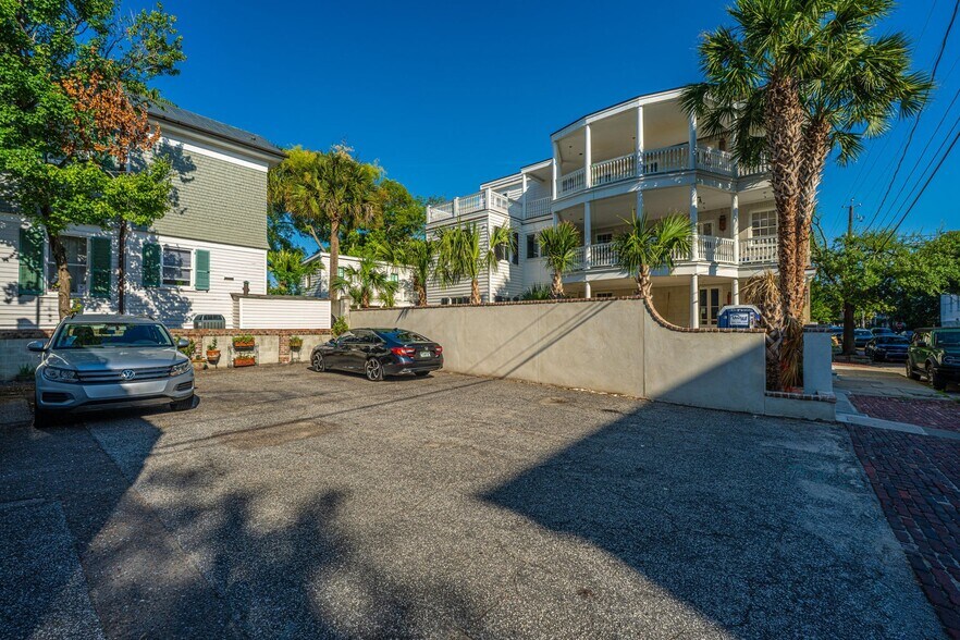 More Photos Of 90 Bull St, Charleston Storefront Retail Residential For Sale