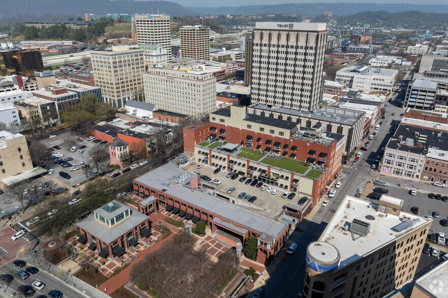 More Photos Of 800 Market St, Chattanooga Apartments For Sale