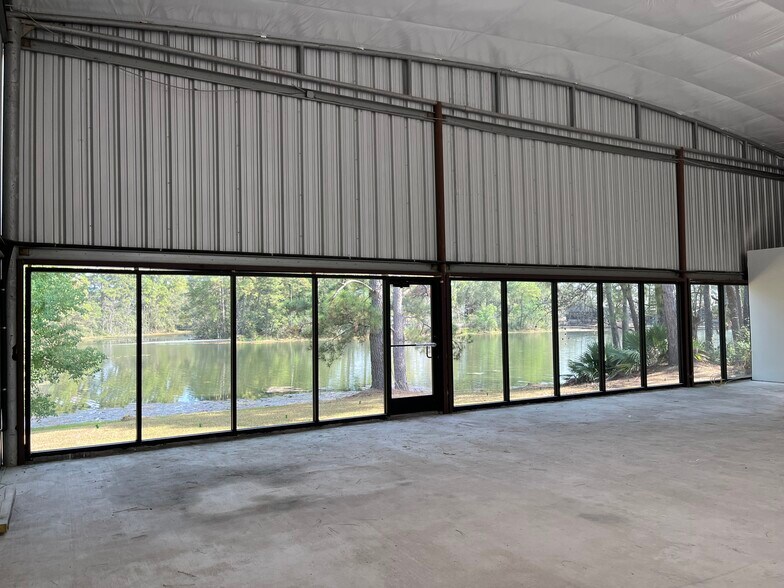 More Photos Of 1515 Lakeville Dr, Kingwood Warehouse For Lease