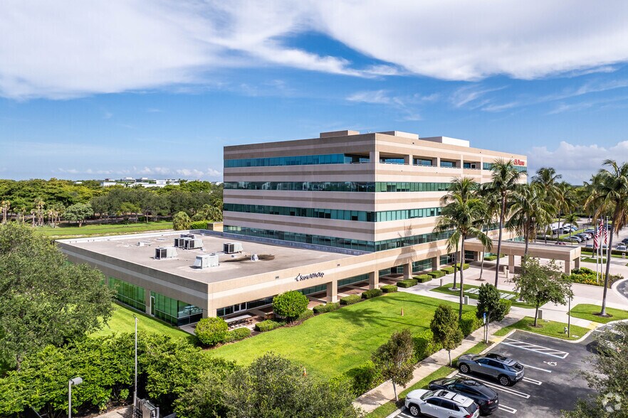 More Photos Of 900 Broken Sound Pky NW, Boca Raton Office For Lease