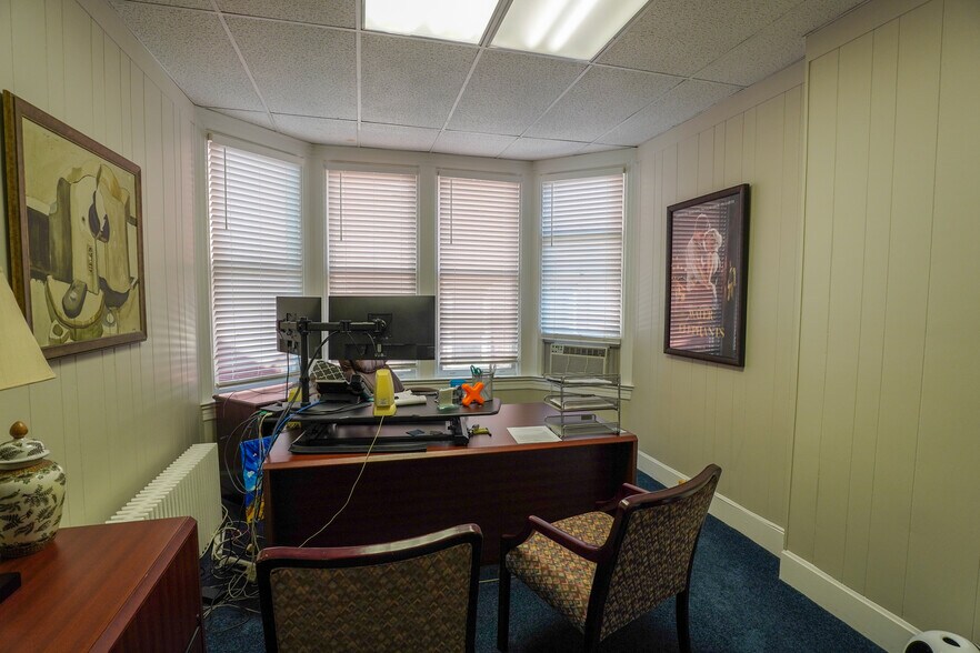 More Photos Of 2404 Auburn Ave, Cincinnati Apartments For Sale