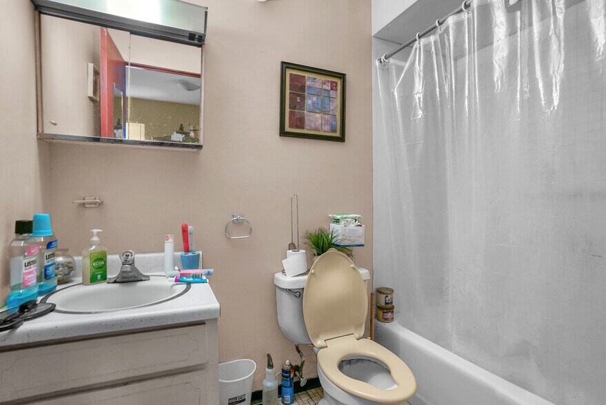 More Photos Of 6922 Columbia ave, Hammond Multifamily For Sale