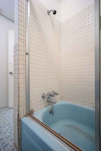 More Photos Of 230 SW 27th St, Oklahoma City Office Residential For Sale