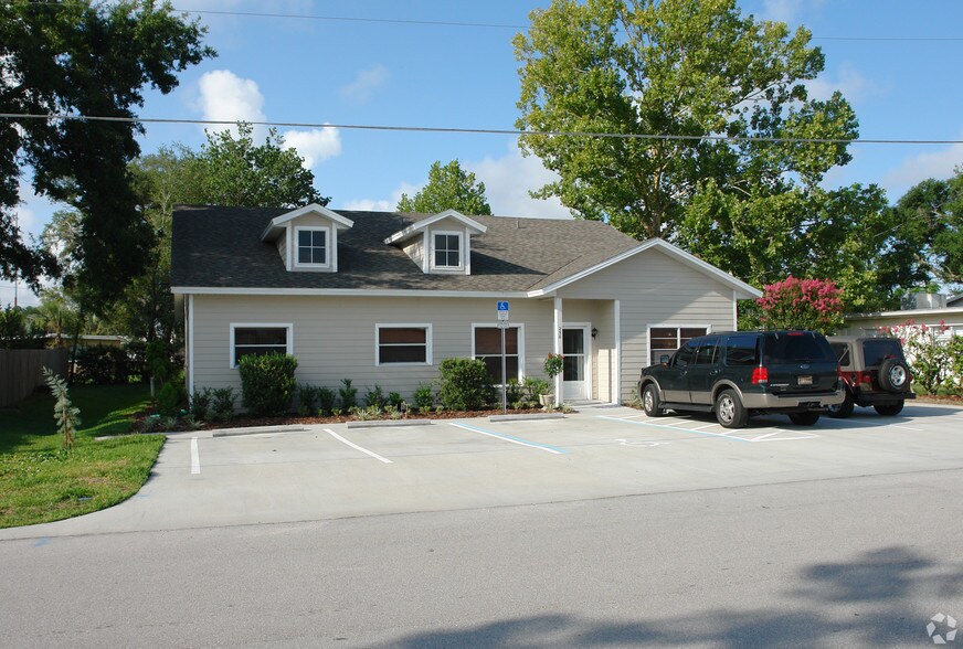 More Photos Of 258 Short Ave, Longwood Office For Sale