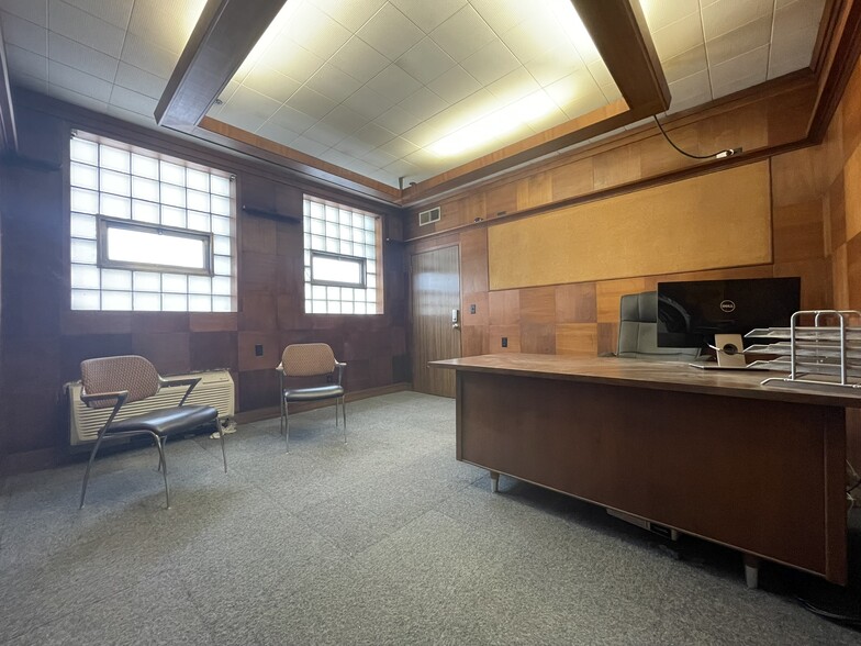 More Photos Of 501 Argonne Rd, Warsaw Manufacturing For Lease