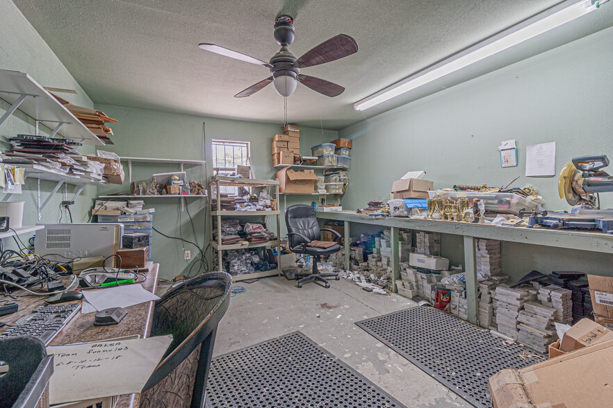 More Photos Of 705 Roosevelt Ave, San Antonio Sports And Entertainment For Sale