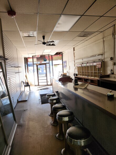 More Photos Of 1032-1044 Broad St, Bloomfield General Retail For Lease