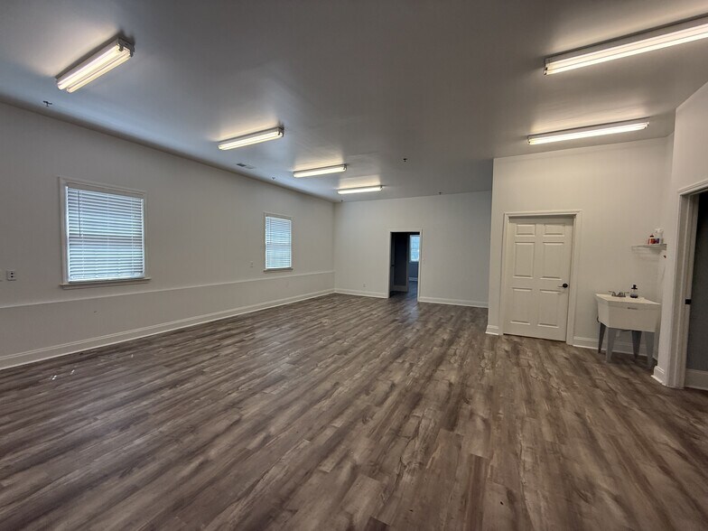 More Photos Of 251 Heritage Walk, Woodstock Medical For Lease