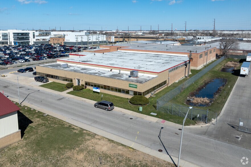 More Photos Of 1975 N Hawthorne Ave, Melrose Park Warehouse For Lease