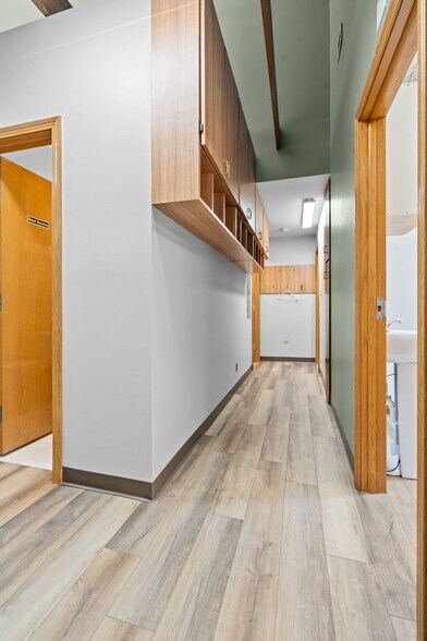 More Photos Of 2400 Wales Ave NW, Massillon Office For Lease