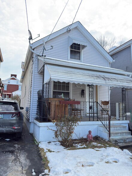 More Photos Of , Cincinnati Multifamily For Sale