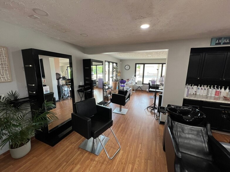 More Photos Of 8433 Cleveland Ave NW, Canton General Retail For Sale