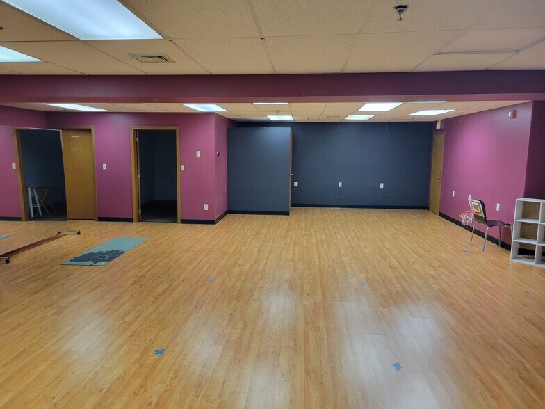 More Photos Of 1565 Main St, Tewksbury Medical For Lease
