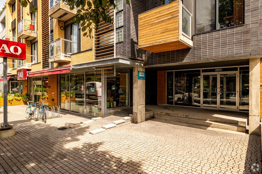 More Photos Of 5259-5263 Av Du Parc, Montréal Storefront Retail Residential For Sale