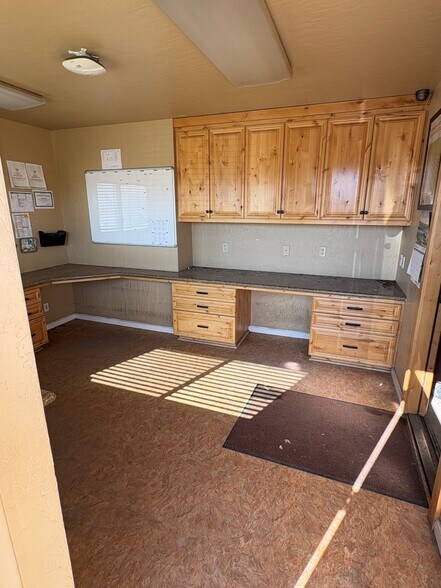 More Photos Of 41993 El Camino Real, Greenfield Warehouse For Sale