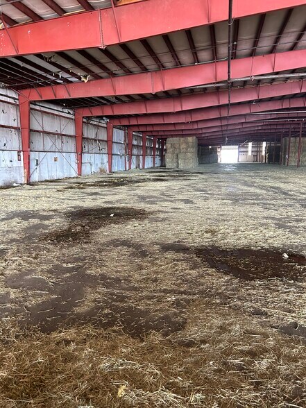 More Photos Of 411 Snow Mountain Ave, Hines Warehouse For Sale